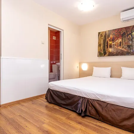 Family Madrid * صوفيا