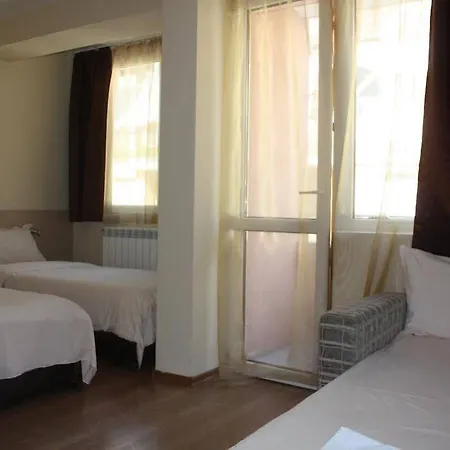 Family Madrid Szófia