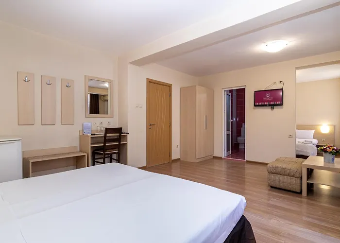 Family Madrid * סופיה