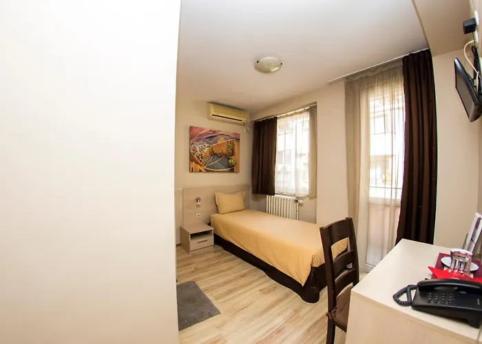 Family Madrid 索菲亞