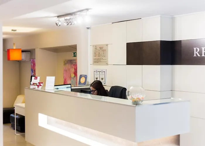 Family Madrid 酒店